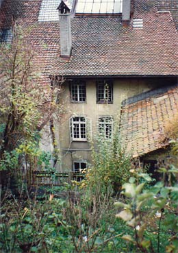 Um - und Neubau, Wohnungen u. Laden, Altstadthaus